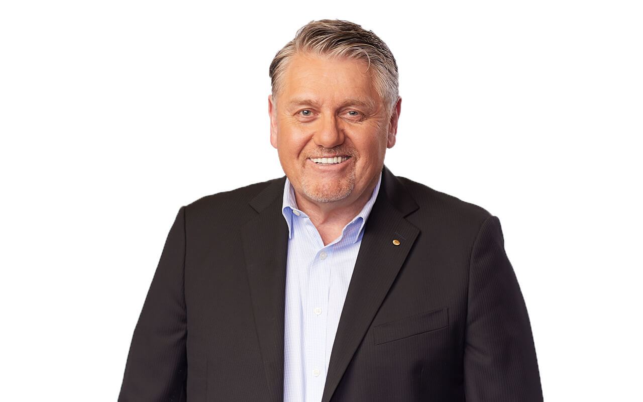 2GB/4BC host Ray Hadley storms off during live Brisbane broadcast from the Ekka